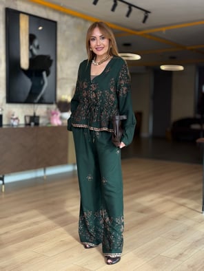 Kahve Çiçek Desenli Pantolon Bluz Yeşil İkili Takım