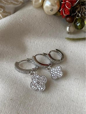 Üçlü Silver Taşlı Cleef Küpe Seti