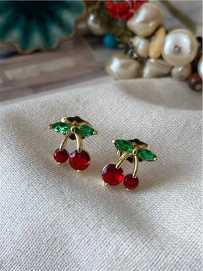 VIP 14K Mini Cherry Küpe