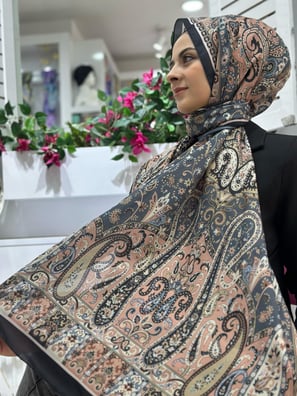 Şal Rüyası Desenli Pamuklu Şal Siyah Rengi