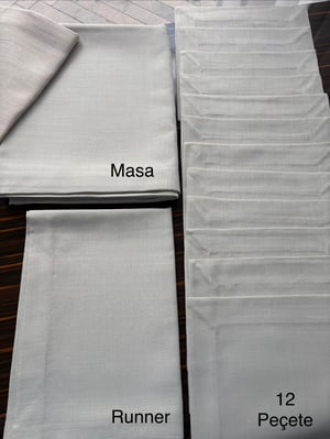 Gardenya Kumaş 12 Kişilik Masa, Peçete ve Runnerdan Oluşan Köşe Çevrili Servis Takımı Açık Taş