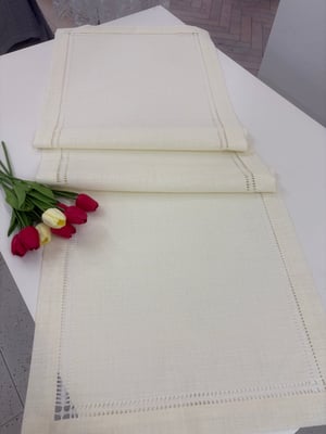 Dublin Çift Sıra El İşi Antika Detaylı Linen Kumaş Runner Krem