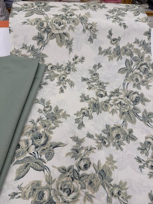 Büyük Güller Desen Akfil Kumaş D80440 Yeşil