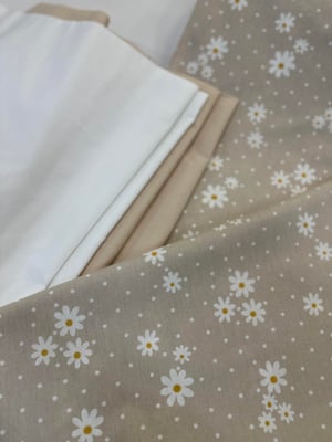 Country Papatya Desen Akfil Kumaş D80570 Bej