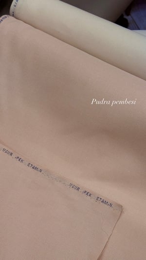 Uğur İpek Etamin 18 Count İşlemelik Kumaş Renk No 5 Pudra Pembesi
