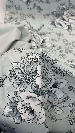 Zemin Floral Desenli Akfil D2500 Gri