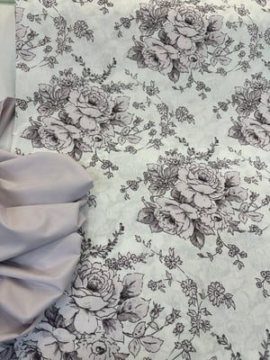 Zemin Eflatun Floral Desenli Akfil D2500 Beyaz