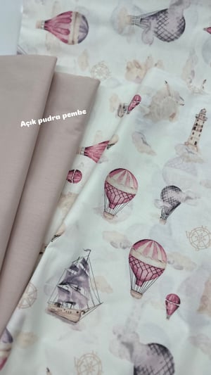 Vintage Uçan Balon Desenli Akfil Kumaş D89250 Çok Renkli
