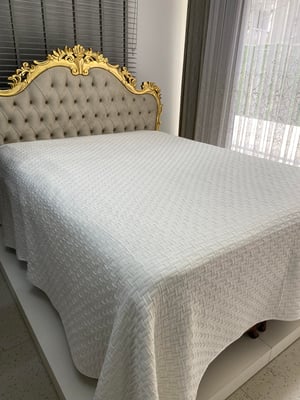 Tuğla Desen Krem Tofu Pike Yatak Örtüsü
