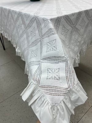 Fırfırlı Andalucia Desen Fisto Masa Örtüsü Ekru