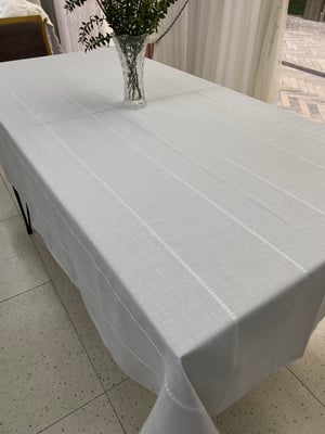 Zemin Belen Çizgili Masa Örtüsü Bej