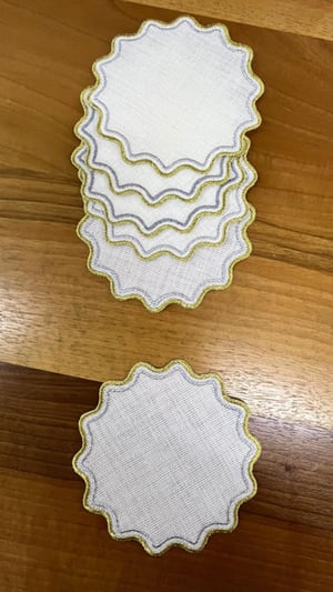 Dalga Altın Ve Gümüş Nakışlı Krem 6 lı Kokteyl Peçetesi