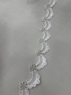 İnce Fransız Güpürü Kemerli Papatya Desen (Top) Açık Taş
