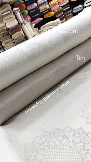 Etamin Boşluklu Masa Örtüsü Kumaşı Çelenk Desen Ortası Etamin Boşluklu