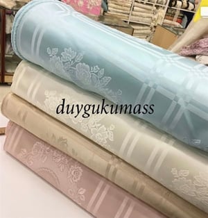 Etamin Boşluklu Masa Örtüsü Kumaşı Kareli Ortası Coco Desen