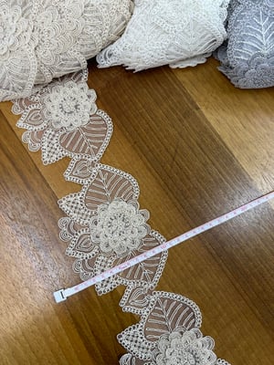 Kapuçino Fiyopa 900 Desen Fransız Güpürü (1 top)