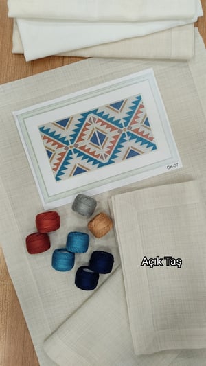 Köşe Çevrili Linen Kumaş Salon Set DK 37 Nolu Şablon ve İkişier Adet İpler Dahil