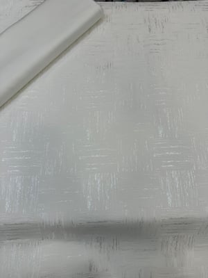 Krem Kareli Soyut Çizgili İpek Şönil Pike