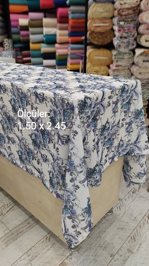 Mavi Desenli Linen Kumaş Masa Örtüsü