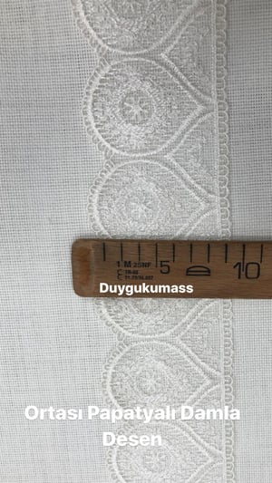Ortası Papatya Damla Desen Güpür