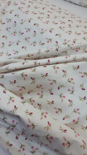 Pembe Botanik Güller Desen Poplin D702