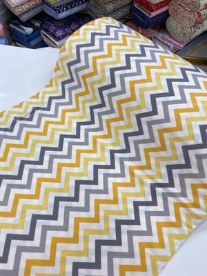 Sarı Ve Gri Zigzag Desenli Pazen Kumaş