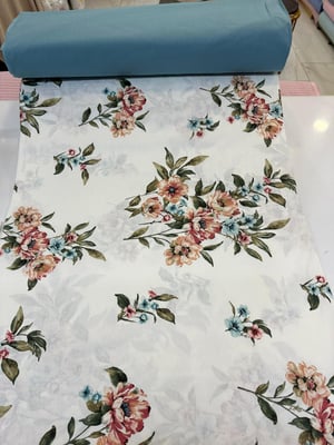 Tarçın Ve Mavi Karma Çiçek Demeti Desen Akfil Kumaş D695
