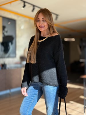 Dokulu Kayık Yaka Siyah Triko