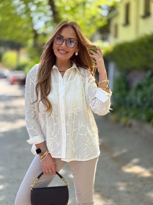 Premium İşlemeli Garnili Bej Gömlek