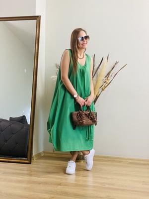 Boncuk Detaylı Astarlı Yeşil Elbise
