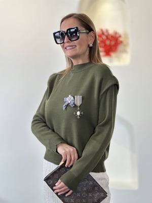 Broşlu Haki Kazak