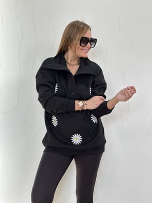 Büyük Yaka Papatya Nakışlı Siyah Sweatshirt