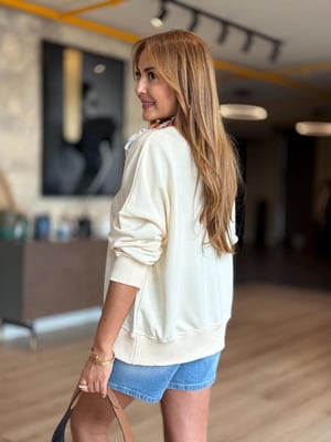 Ekru Basic Sweatshirt