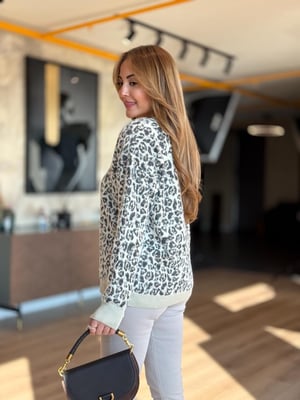 Ekru Leopar Desen V Yaka Sakallı Triko