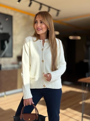 Gold Düğmeli Ekru Hırka