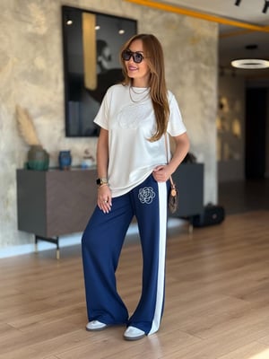 Gül Nakışlı Lacivert Beyaz Modal İkili Takım