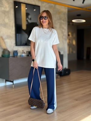 Gül Nakışlı Lacivert Beyaz Modal İkili Takım