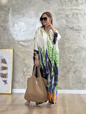 Hakim Yaka Bej Desenli Oversize Maxi Elbise