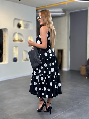 Halter Yaka Kuşaklı Puantiyeli Elbise