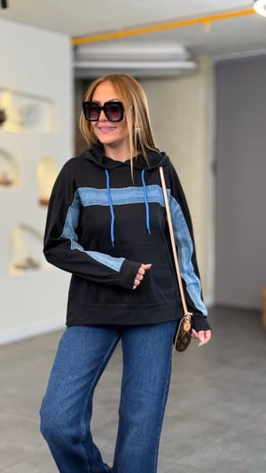 Jean Detaylı Kapüşonlu Siyah Sweatshirt