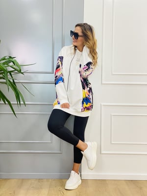 Kapşonlu Desenli Beyaz Sweatshirt