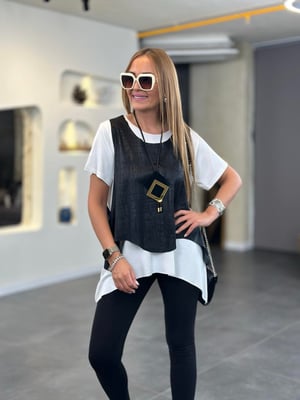 Kısa Kol Yelekli Kolyeli Beyaz Bluz