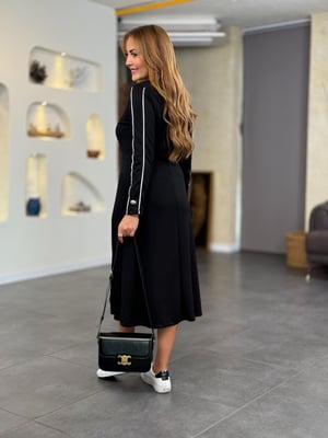 Kol Biyeli Düğme Detaylı Siyah Midi Boy Modal Elbise