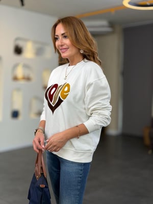Love Baskılı Ekru Pamuk Sweatshirt
