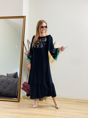 Madonna Yaka Nakış İşlemeli Siyah Elbise