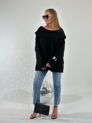 Madonna Yaka Siyah Oversize Triko