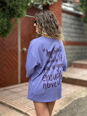 Mor Arka Yazı Baskılı Salaş Tshirt