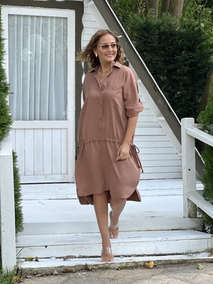 Ön Düğmeli Bağcıklı Taba Oversize Elbise