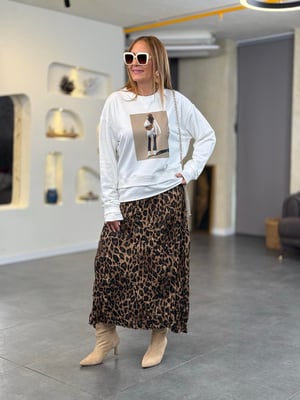 Ön Kız Baskılı Ekru Sweatshirt