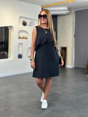 Ön Volanlı Kolsuz Siyah Elbise